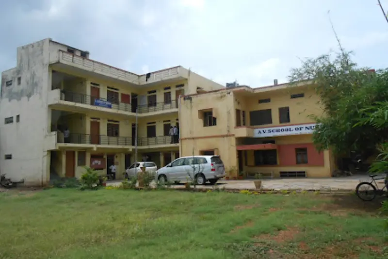 Sri Vigneshwar Institute of Nursing Hubli