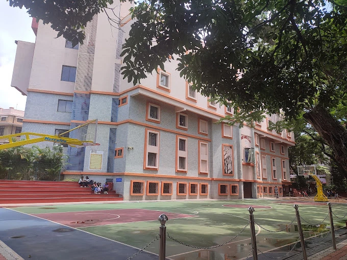 Mount Carmel College campus