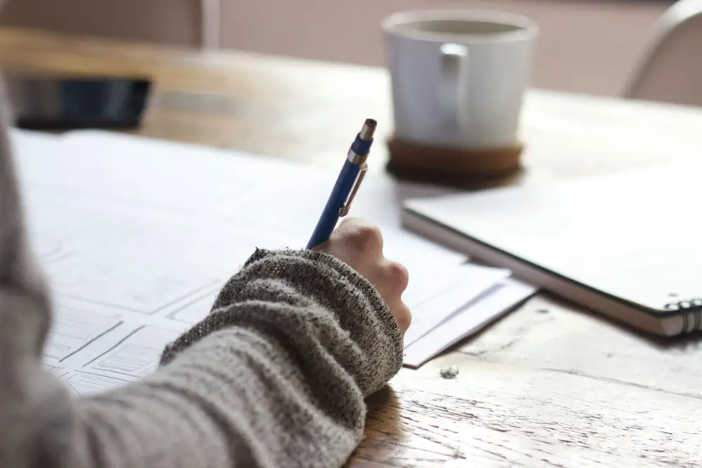 How to Compare Two Colleges Offering the Same Degree but Different Curricula